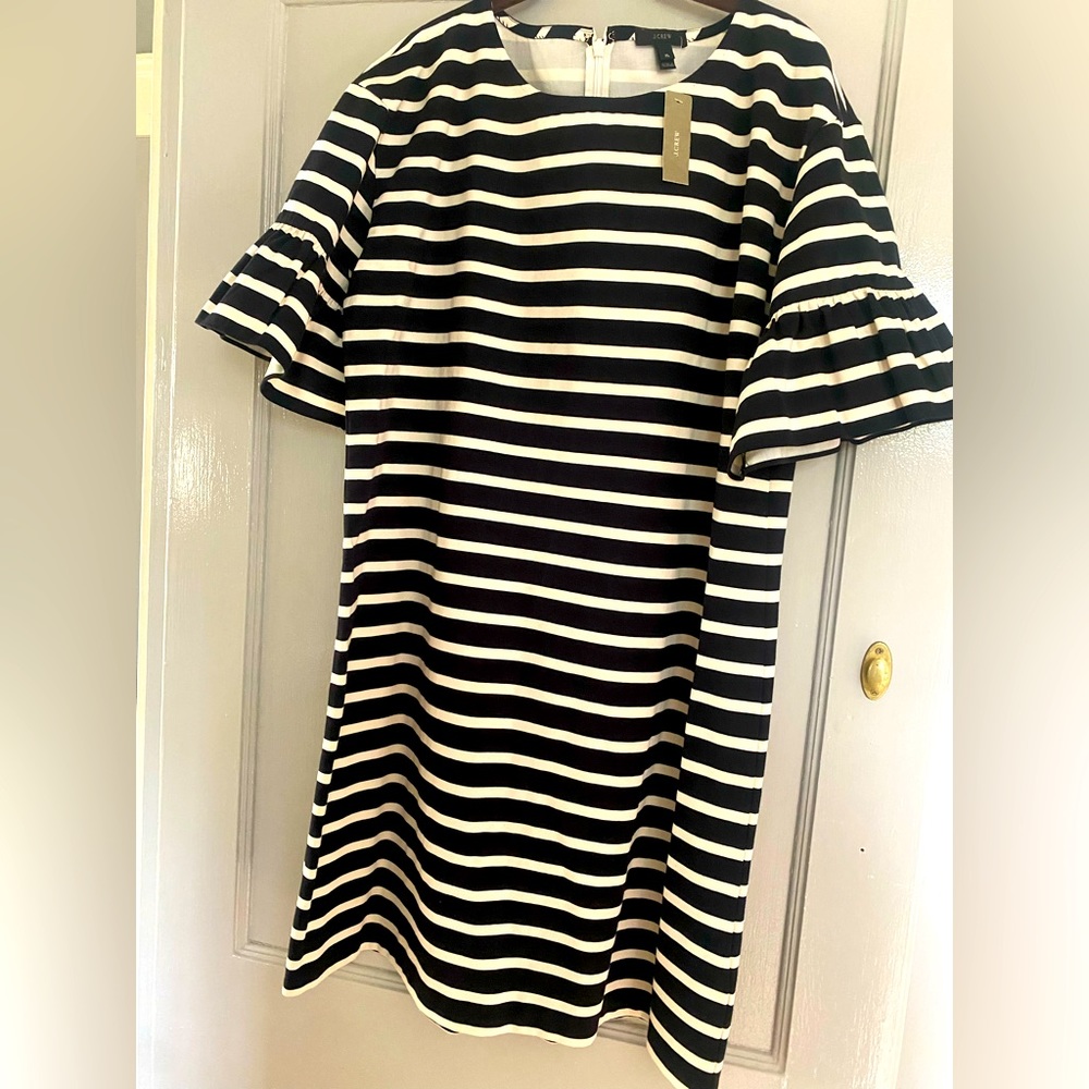 J Crew black & White striped ruffle sleeve dress size XL NWT